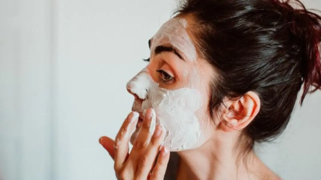 Homemade Face Pack : ഈ രണ്ട് ചേരുവകൾ മതി, മുഖത്തെ ചുളിവുകൾ അകറ്റാം