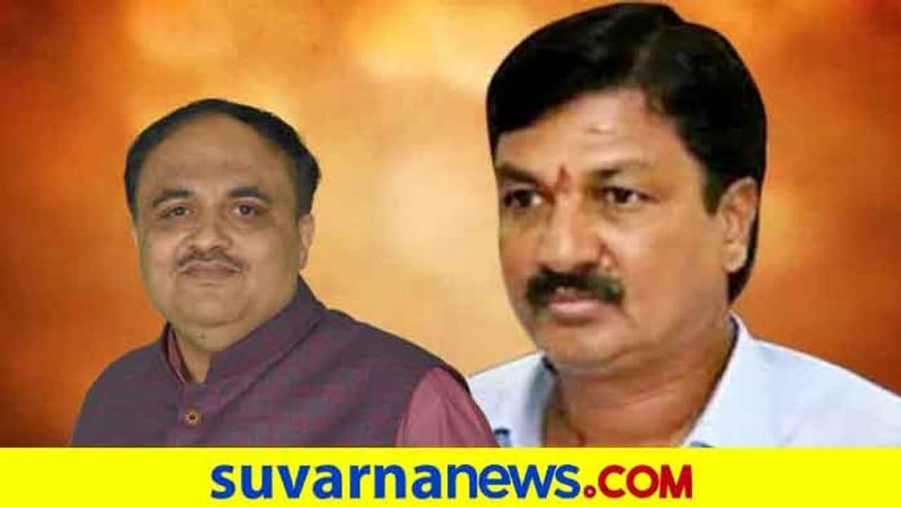 ಸಂಪುಟ ವಿಸ್ತರಣೆಗಾಗಿ ಸಿಎಂ ದೆಹಲಿಗೆ; ಸಾಹುಕಾರ್ ಜಾರಕಿಹೊಳಿ ದೇವೇಂದ್ರನ ಆಸ್ಥಾನಕ್ಕೆ.!