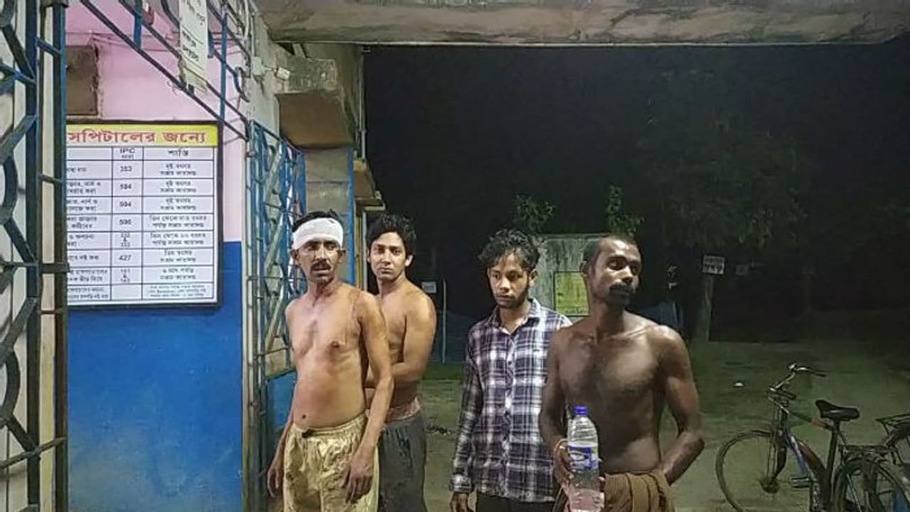 বিশ্বকর্মা পুজোয় 'ফূর্তি', মদের টাকা না দেওয়ায় যুবককে 'বেধড়ক মার'