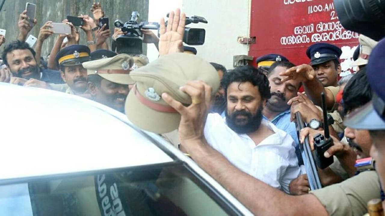 Actress Attack Case : ഫൊറൻസിക് ലാബിലെ ദൃശ്യങ്ങളുടെ ശബ്ദരേഖ ആവശ്യപ്പെട്ട് പ്രോസിക്യൂഷൻ