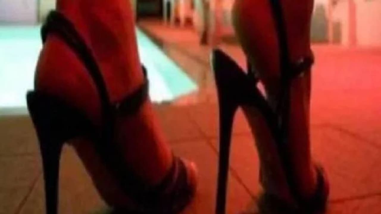 নিউটাউন এনকাউন্টারকাণ্ডে নয়া মোড়, রহস্যময় ২ যুবতীর উপস্থিতি, ফ্ল্য়াট থেকে মিলল কন্ডোম নিউটাউন এনকাউন্টারকাণ্ডে নয়া মোড়, রহস্যময় ২ যুবতীর উপস্থিতি, ফ্ল্য়াট থেকে মিলল কন্ডোম