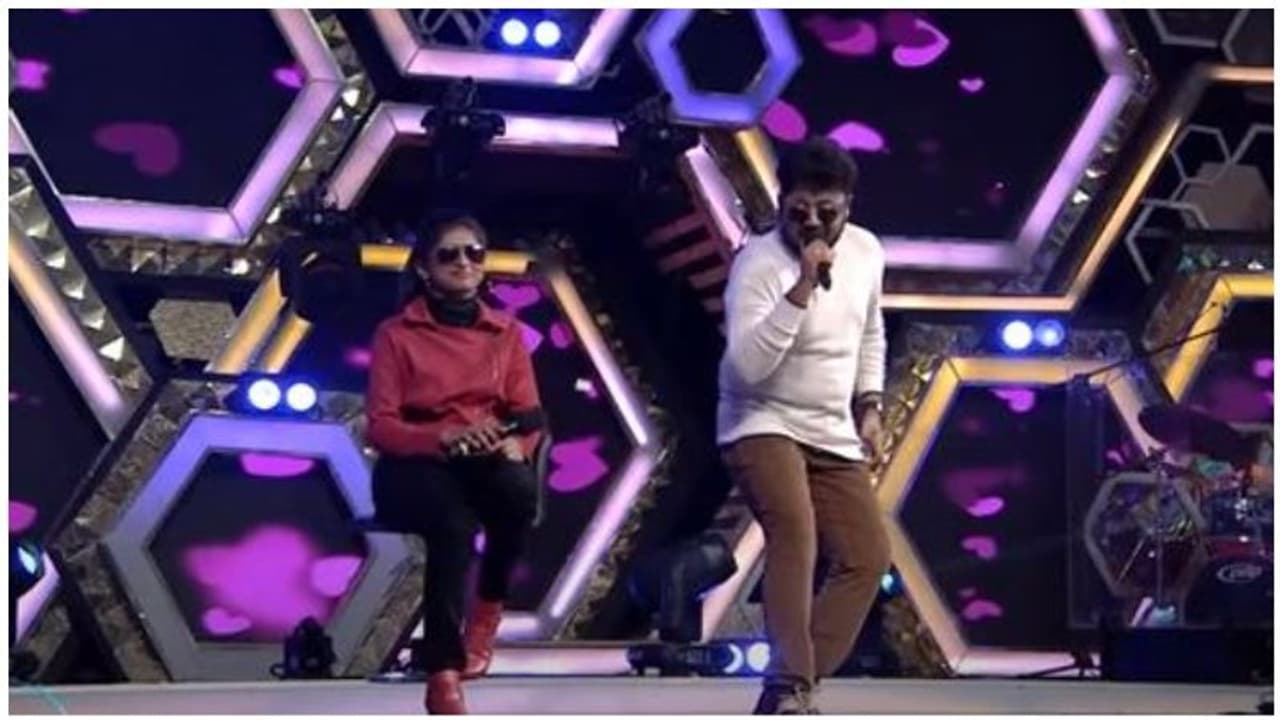 படு மாடர்ன் பேபியாக மாறிய சூப்பர் சிங்கர் ராஜலட்சுமி! வாயடைத்து போன ரசிகர்கள்..! படு மாடர்ன் பேபியாக மாறிய சூப்பர் சிங்கர் ராஜலட்சுமி! வாயடைத்து போன ரசிகர்கள்..!