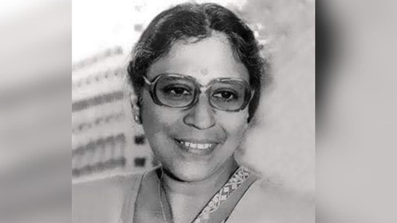 চলে গেলেন সূচিত্রা মিত্রের প্রিয় ছাত্রী, পূ্র্বা দামের মৃত্যুতে শোক প্রকাশ মমতার চলে গেলেন সূচিত্রা মিত্রের প্রিয় ছাত্রী, পূ্র্বা দামের মৃত্যুতে শোক প্রকাশ মমতার