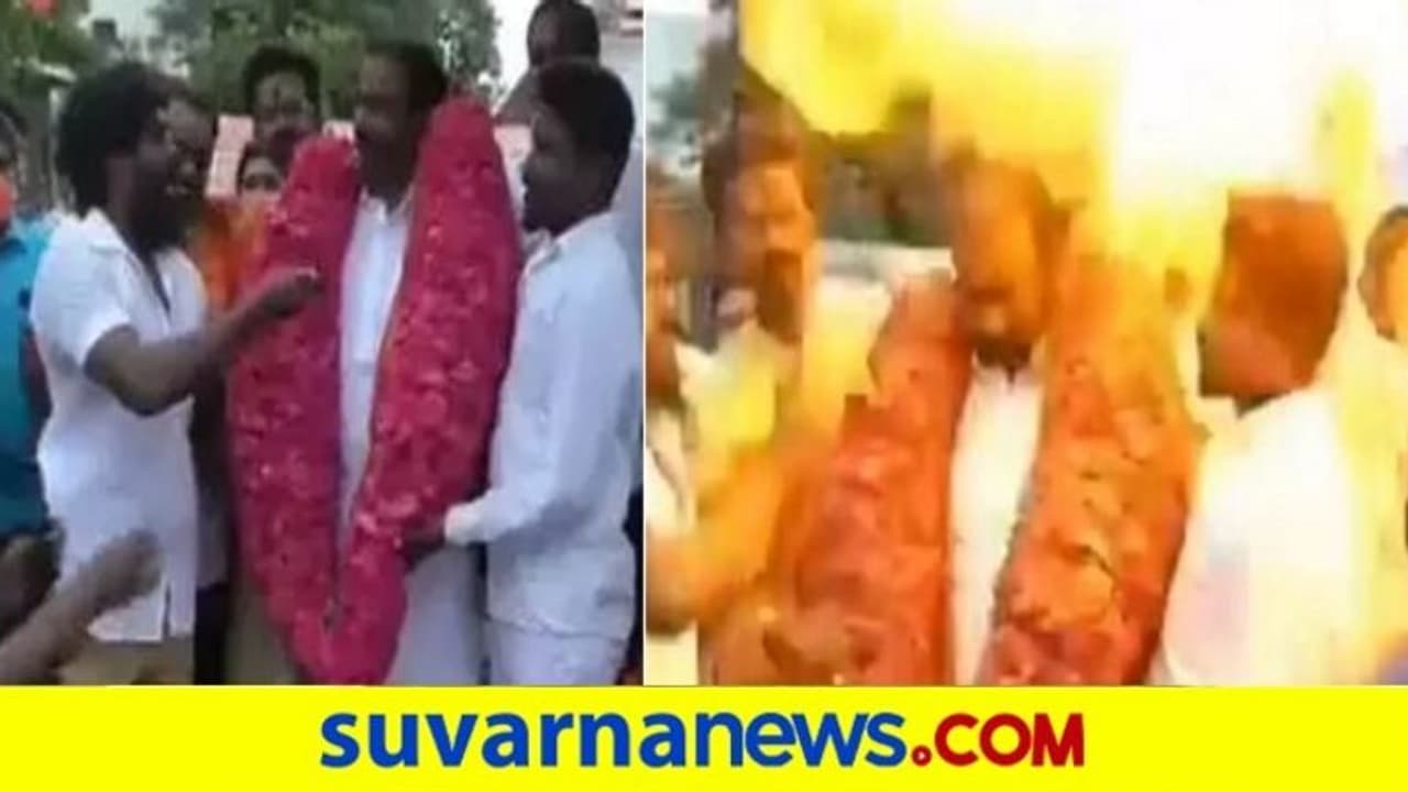 ಮೋದಿ ಹುಟ್ಟುಹಬ್ಬ ಸಂಭ್ರಮಾಚರಣೆ: ಗ್ಯಾಸ್ ಬಲೂನ್ ಸ್ಫೋಟ, ಬಿಜೆಪಿಗರಿಗೆ ಗಾಯ! ಮೋದಿ ಹುಟ್ಟುಹಬ್ಬ ಸಂಭ್ರಮಾಚರಣೆ: ಗ್ಯಾಸ್ ಬಲೂನ್ ಸ್ಫೋಟ, ಬಿಜೆಪಿಗರಿಗೆ ಗಾಯ!