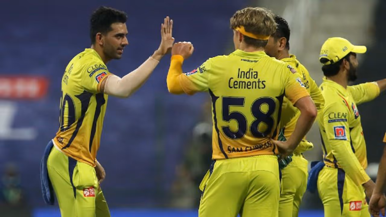 பாண்டியா பிரதர்ஸ் படுமோசம்; பொல்லார்டும் கைவிட்டார்..! கடைசிவரை மும்பை இந்தியன்ஸை கன்ட்ரோலில் வைத்த சிஎஸ்கே பாண்டியா பிரதர்ஸ் படுமோசம்; பொல்லார்டும் கைவிட்டார்..! கடைசிவரை மும்பை இந்தியன்ஸை கன்ட்ரோலில் வைத்த சிஎஸ்கே