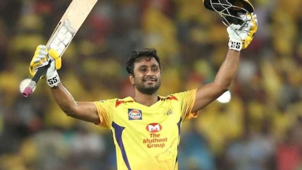 ക്രിക്കറ്റ് പിച്ചില് നിന്ന് തെരഞ്ഞെടുപ്പ് ഗോദയിലേക്ക് അംബാട്ടി റായുഡു, ലോക്സഭാ തെരഞ്ഞെടുപ്പില് മത്സരിക്കും ക്രിക്കറ്റ് പിച്ചില് നിന്ന് തെരഞ്ഞെടുപ്പ് ഗോദയിലേക്ക് അംബാട്ടി റായുഡു, ലോക്സഭാ തെരഞ്ഞെടുപ്പില് മത്സരിക്കും