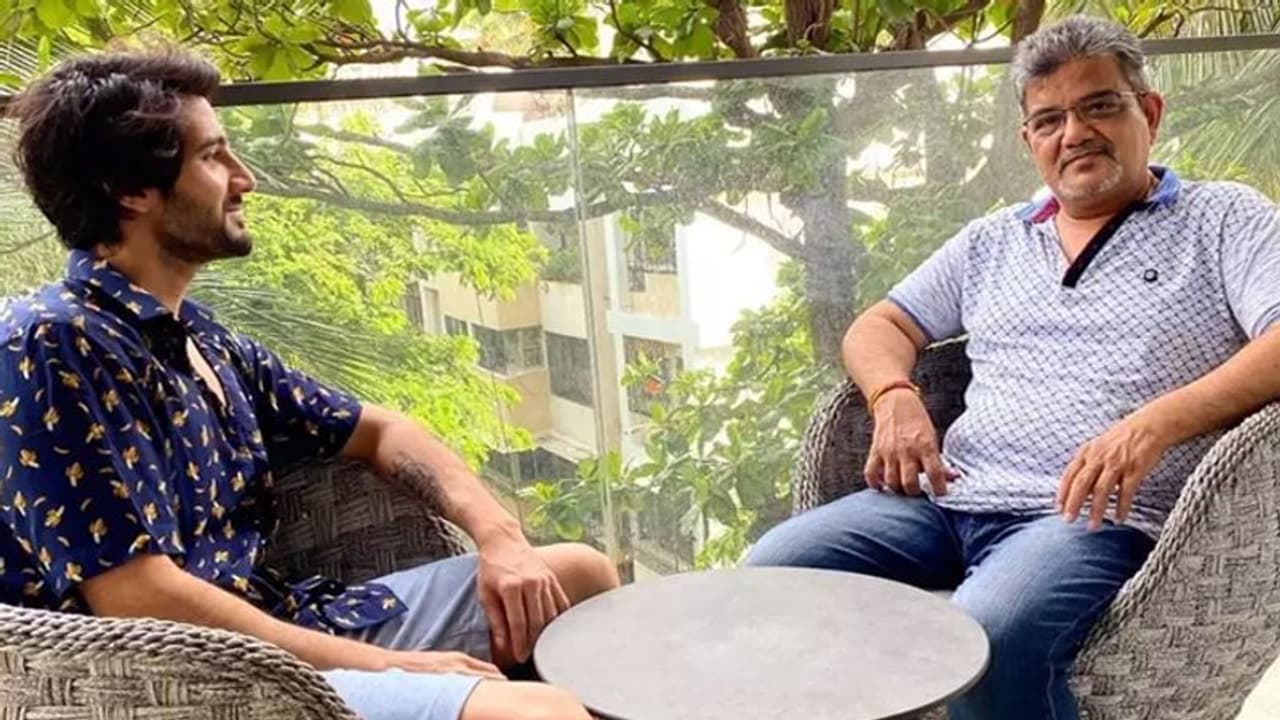 कोरोना ने ली स्टूडेंट ऑफ द ईयर 2 के एक्टर आदित्य सील के पिता की जान, 10 दिन से चल रहा था इलाज कोरोना ने ली स्टूडेंट ऑफ द ईयर 2 के एक्टर आदित्य सील के पिता की जान, 10 दिन से चल रहा था इलाज