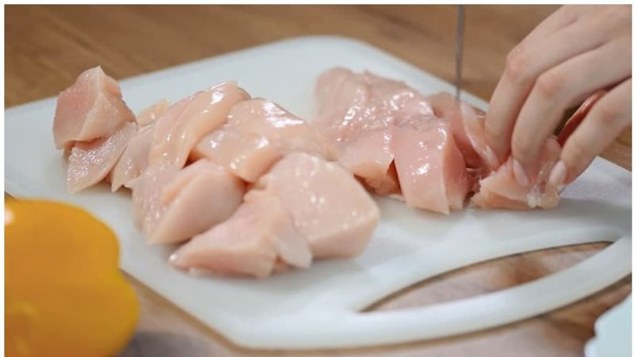 നോൺ വെജ് വിഭവങ്ങൾ തയ്യാറാക്കുമ്പോൾ ശ്രദ്ധിക്കേണ്ട 5 കാര്യങ്ങൾ