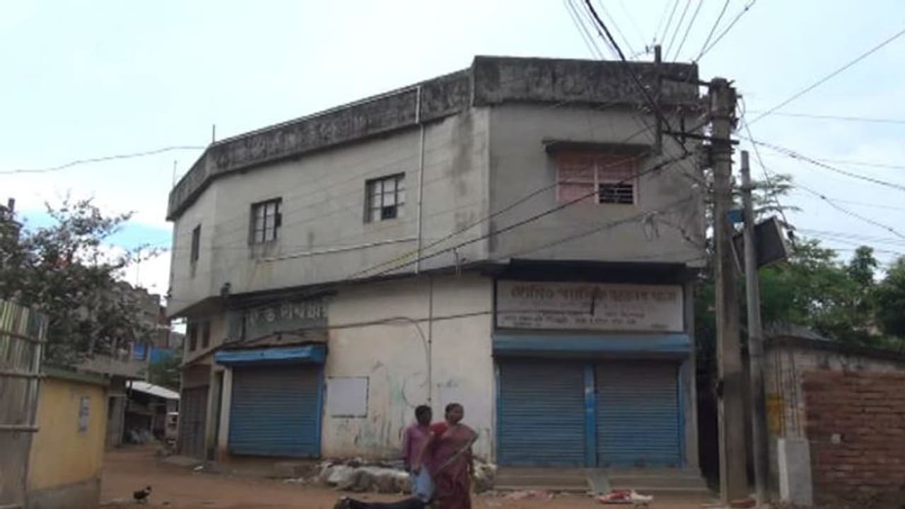 বুদ্ধগয়া খাগড়াগড় বিস্ফোরণকাণ্ড, এবার আল কায়দা যোগে শিরোনামে মুর্শিদাবাদ বুদ্ধগয়া খাগড়াগড় বিস্ফোরণকাণ্ড, এবার আল কায়দা যোগে শিরোনামে মুর্শিদাবাদ