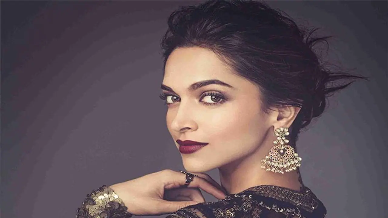 दीपिका पादुकोण तक पहुंची बॉलीवुड ड्रग्स कनेक्शन की जांच, वायरल हो रहा ये व्हाट्सएप चैट दीपिका पादुकोण तक पहुंची बॉलीवुड ड्रग्स कनेक्शन की जांच, वायरल हो रहा ये व्हाट्सएप चैट