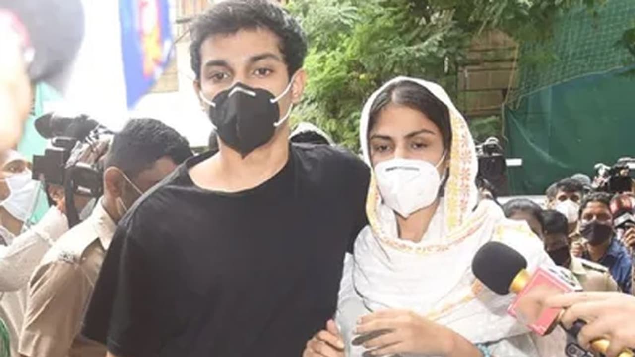 Sushant case: Rhea Chakraborty's brother Showik files bail plea