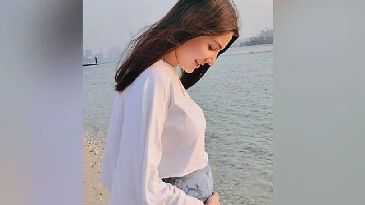 ഗർഭിണിയായ അനുഷ്കയുടെ പ്രിയ ഭക്ഷണം; വീഡിയോ പങ്കുവച്ച് താരം