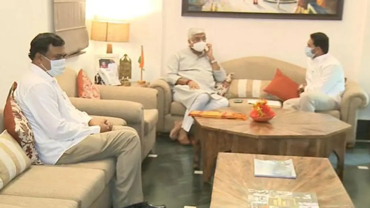 కేంద్ర మంత్రి షెకావత్ తో సీఎం జగన్ భేటీ కేంద్ర మంత్రి షెకావత్ తో సీఎం జగన్ భేటీ