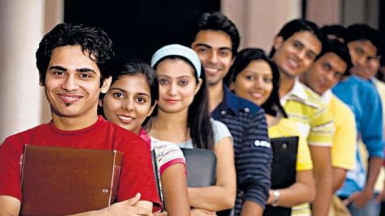 खुशखबरी: इस स्टेट में जल्द भरे जाएंगे 30 हजार सरकारी पद, जानिए किस विभाग में कितनी है वैकेंसी खुशखबरी: इस स्टेट में जल्द भरे जाएंगे 30 हजार सरकारी पद, जानिए किस विभाग में कितनी है वैकेंसी