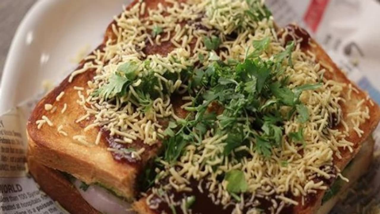 সুস্বাদু মজাদার জলখাবার, রইল জনপ্রিয় স্ট্রিট ফুড সামোসা স্যান্ডউইচ অসাধারণ রেসিপি সুস্বাদু মজাদার জলখাবার, রইল জনপ্রিয় স্ট্রিট ফুড সামোসা স্যান্ডউইচ অসাধারণ রেসিপি