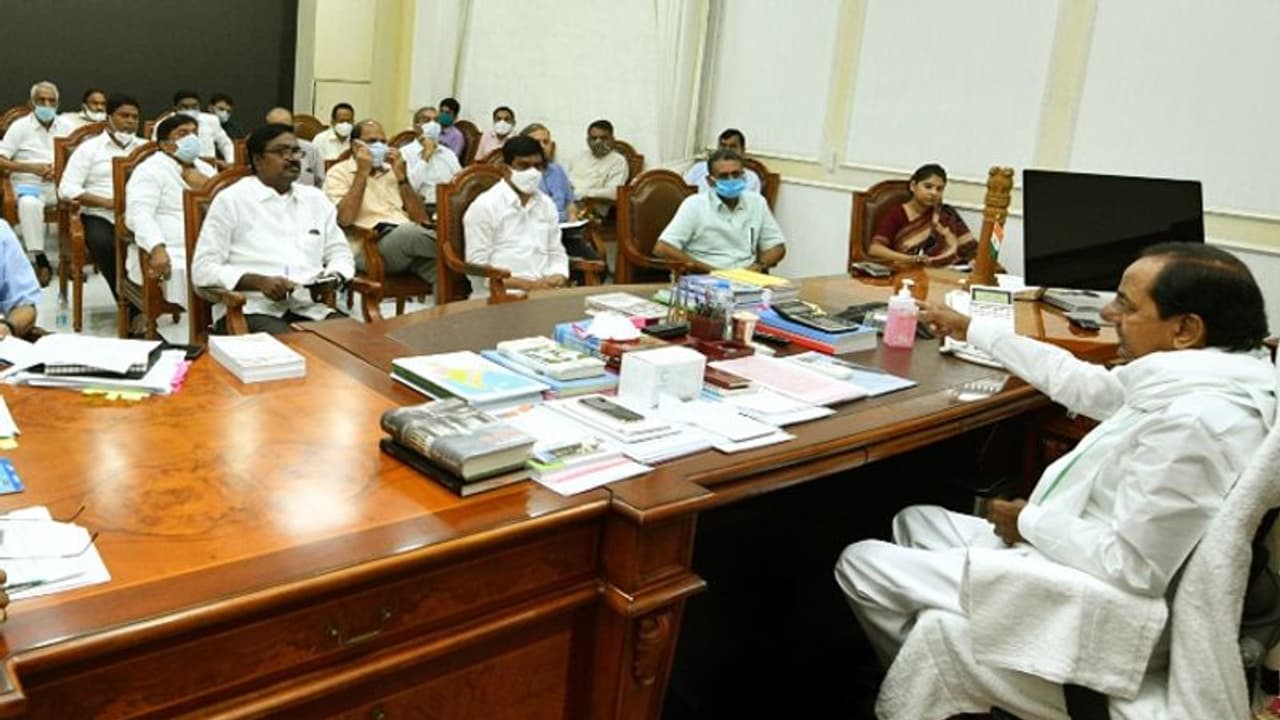 కొత్త రెవెన్యూ చట్టం: ప్రజల ఆస్తుల రక్షణ కోసమేనన్న కేసీఆర్ కొత్త రెవెన్యూ చట్టం: ప్రజల ఆస్తుల రక్షణ కోసమేనన్న కేసీఆర్