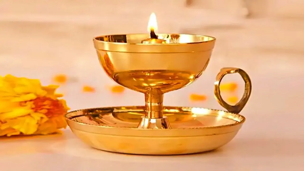 কার্তিক মাসে মেনে চলুন এই নিয়মগুলি, বাধা কাটিয়ে মিলবে সৌভাগ্য কার্তিক মাসে মেনে চলুন এই নিয়মগুলি, বাধা কাটিয়ে মিলবে সৌভাগ্য