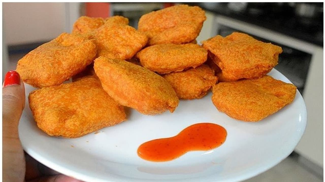 ബ്രെഡ് കൊണ്ട് ബജി ഉണ്ടാക്കിയാലോ, വളരെ ഈസിയായി തയ്യാറാക്കാം...