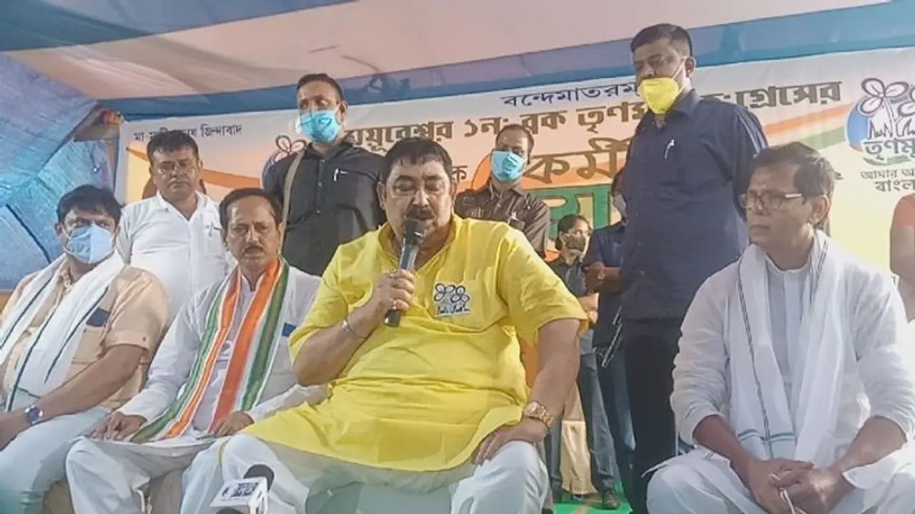 TMC leader Anubrata Mandal faces unpleasany question in a party meet at Birbhum BTG TMC leader Anubrata Mandal faces unpleasany question in a party meet at Birbhum BTG
