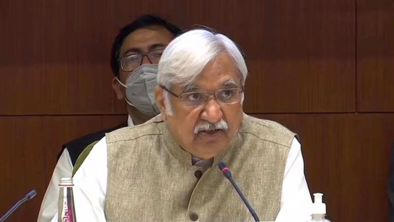 பீகார் சட்டமன்ற தேர்தல் மூன்று கட்டங்களாக நடைபெறும்..!! அக்டோபர் 28 ஆம் தேதி வாக்குப் பதிவு தொடங்குகிறது. பீகார் சட்டமன்ற தேர்தல் மூன்று கட்டங்களாக நடைபெறும்..!! அக்டோபர் 28 ஆம் தேதி வாக்குப் பதிவு தொடங்குகிறது.