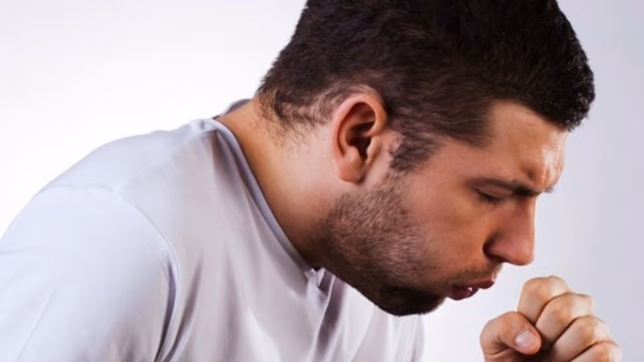 Omicron : ഒമിക്രോണ്‍; സാധാരണ കൊവിഡ് ലക്ഷണങ്ങളില്‍ നിന്ന് വ്യത്യസ്തമോ?