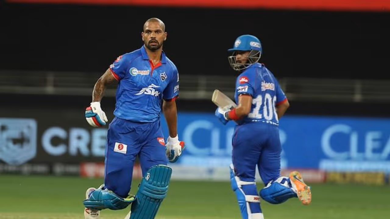 IPL 2020: ధావన్ నీ గ్లాసెస్ సూపర్... ‘గబ్బర్’ స్టైల్కి అందరూ ఫిదా... IPL 2020: ధావన్ నీ గ్లాసెస్ సూపర్... ‘గబ్బర్’ స్టైల్కి అందరూ ఫిదా...