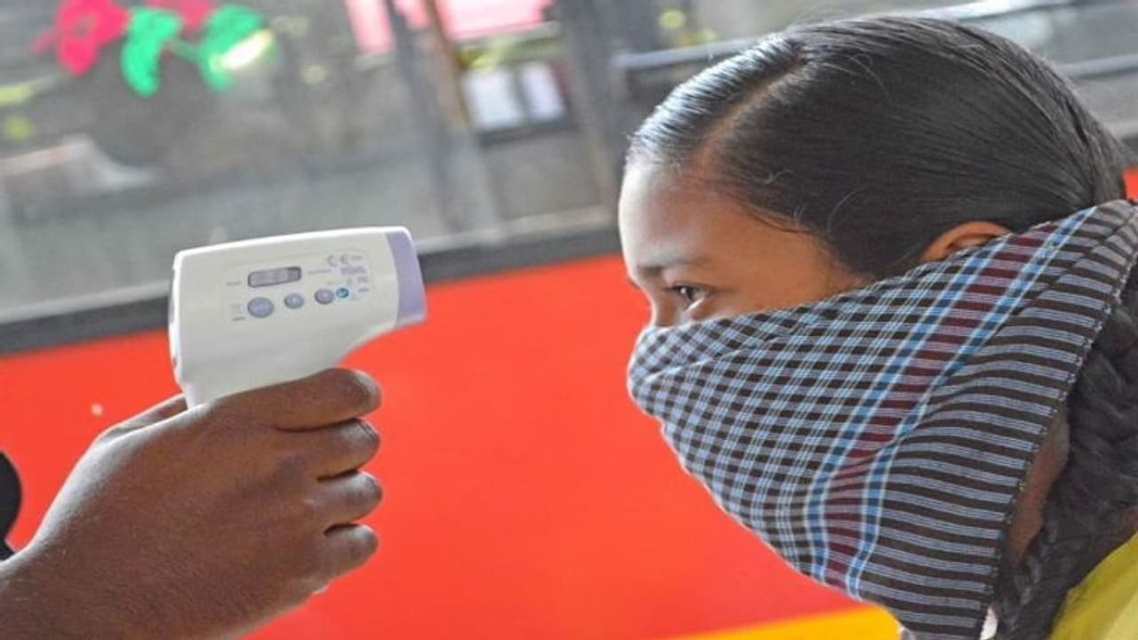 করোনাভাইরাসে আক্রান্তের সংখ্যা ৬০ লক্ষ পার করতে চলেছে, আশা জাগাচ্ছে সুস্থতার হার করোনাভাইরাসে আক্রান্তের সংখ্যা ৬০ লক্ষ পার করতে চলেছে, আশা জাগাচ্ছে সুস্থতার হার