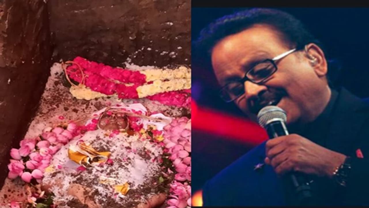 బాలసుబ్రహ్మణ్యం అంత్యక్రియలు పూర్తి, దహనం ఎందుకు చేయలేదంటే... బాలసుబ్రహ్మణ్యం అంత్యక్రియలు పూర్తి, దహనం ఎందుకు చేయలేదంటే...