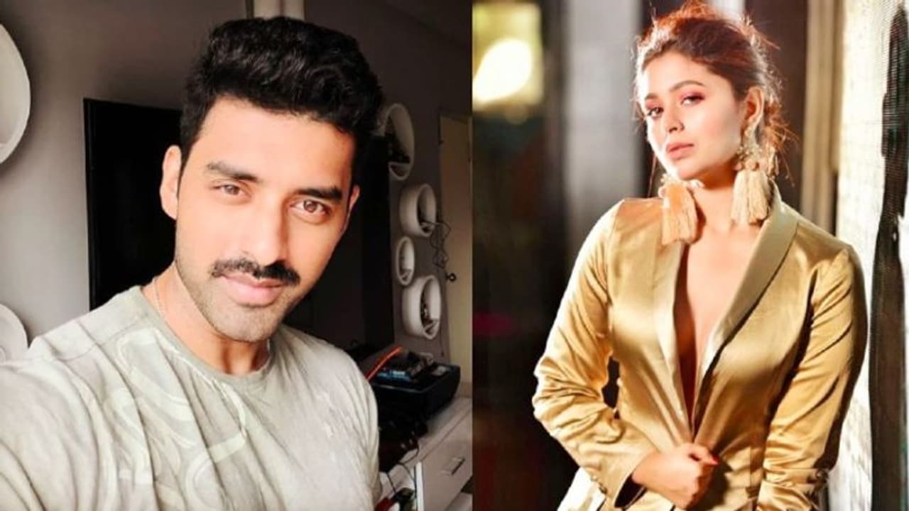 টলিপাড়ার নতুন জুটি অঙ্কুশ ঋতাভরী, F.I.R এর জন্য প্রস্তুত ভক্তরা