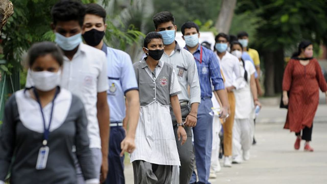 രാജ്യത്തെ കൊവിഡ് രോഗികളുടെ എണ്ണം അറുപത് ലക്ഷത്തിലേക്ക് രാജ്യത്തെ കൊവിഡ് രോഗികളുടെ എണ്ണം അറുപത് ലക്ഷത്തിലേക്ക്