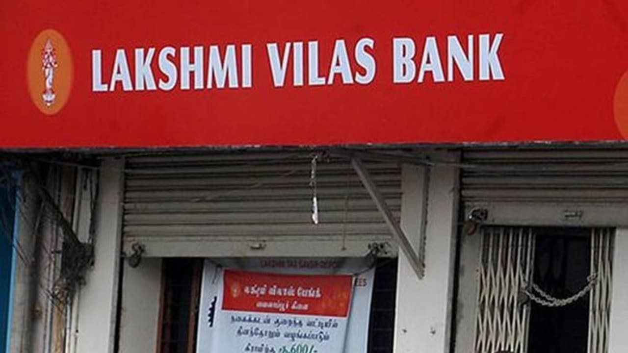 ലക്ഷ്മി വിലാസ് ബാങ്ക് ഡയറക്ടർ ബോർഡ് അംഗങ്ങളുടെ നിയമനത്തിനെതിരെ വോട്ട് ചെയ്ത് ഓഹരി ഉടമകൾ ലക്ഷ്മി വിലാസ് ബാങ്ക് ഡയറക്ടർ ബോർഡ് അംഗങ്ങളുടെ നിയമനത്തിനെതിരെ വോട്ട് ചെയ്ത് ഓഹരി ഉടമകൾ