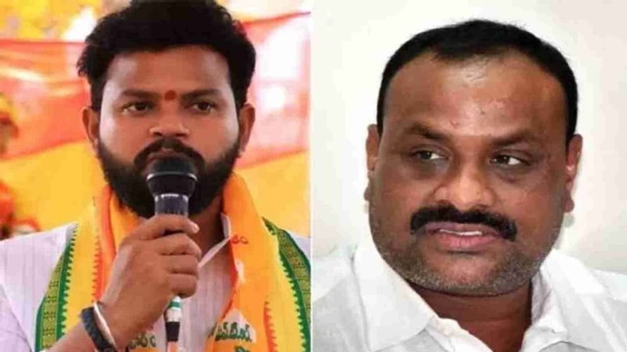 రాజారెడ్డి రాజ్యాంగమే... అందువల్లే బాబాయ్ అరెస్ట్: ఎంపీ రామ్మోహన్ నాయుడు రాజారెడ్డి రాజ్యాంగమే... అందువల్లే బాబాయ్ అరెస్ట్: ఎంపీ రామ్మోహన్ నాయుడు