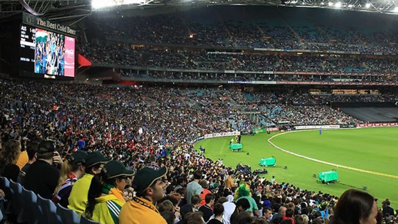 IPL 2020: बिना दर्शकों के खेला जा रहा आईपीएल तो टीवी पर कहां से सुनाई दे रहा शोर? IPL 2020: बिना दर्शकों के खेला जा रहा आईपीएल तो टीवी पर कहां से सुनाई दे रहा शोर?