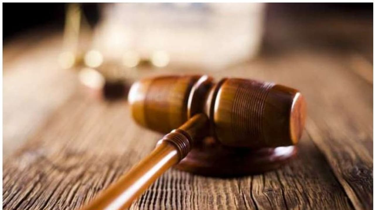 2 ജി സ്പെക്ട്രം കേസ് ദില്ലി ഹൈക്കോടതി നാളത്തേക്ക് മാറ്റിവെച്ചു