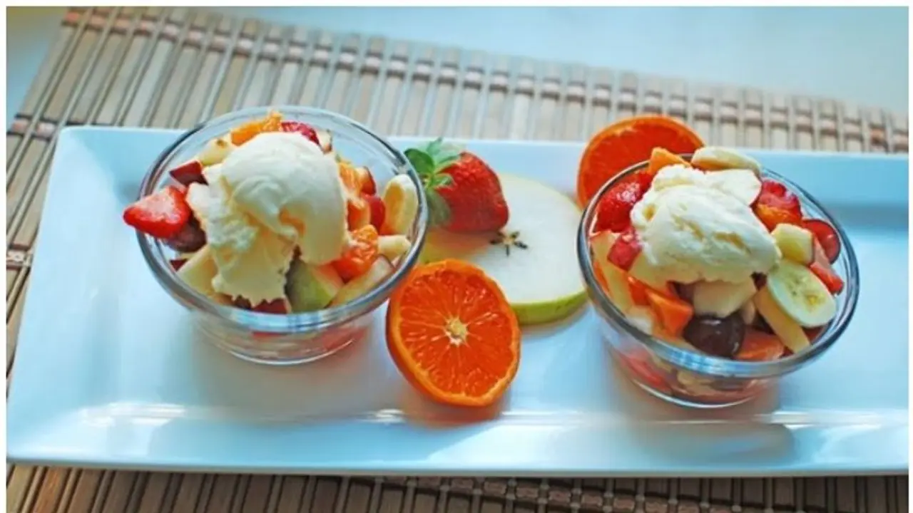 ഇതാ ഒരു കിടിലൻ ഫ്രൂട്ട് സാലഡ്, ഉണ്ടാക്കിയാലോ...? ഇതാ ഒരു കിടിലൻ ഫ്രൂട്ട് സാലഡ്, ഉണ്ടാക്കിയാലോ...?