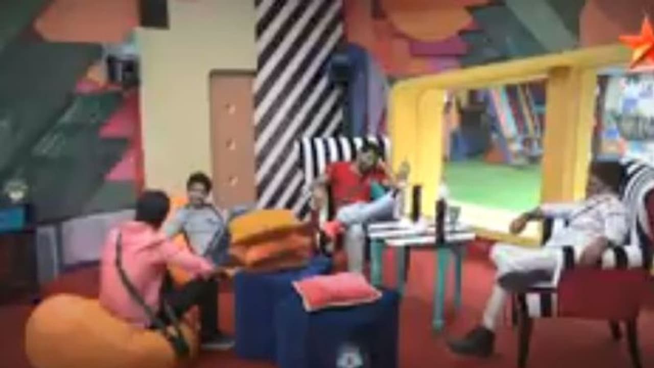 అభిజిత్ అమ్మాయిలను పెట్టుకుని ఆడుతుంటాడు.. విరుచుపడ్డా సోహైల్.. కారణమేంటి? అభిజిత్ అమ్మాయిలను పెట్టుకుని ఆడుతుంటాడు.. విరుచుపడ్డా సోహైల్.. కారణమేంటి?