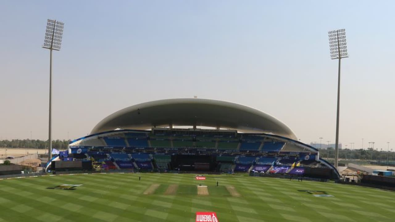 T20 World Cup 2021: ನಮಿಬಿಯಾ ವಿರುದ್ಧ ಟಾಸ್ ಗೆದ್ದ ಶ್ರೀಲಂಕಾ! T20 World Cup 2021: ನಮಿಬಿಯಾ ವಿರುದ್ಧ ಟಾಸ್ ಗೆದ್ದ ಶ್ರೀಲಂಕಾ!