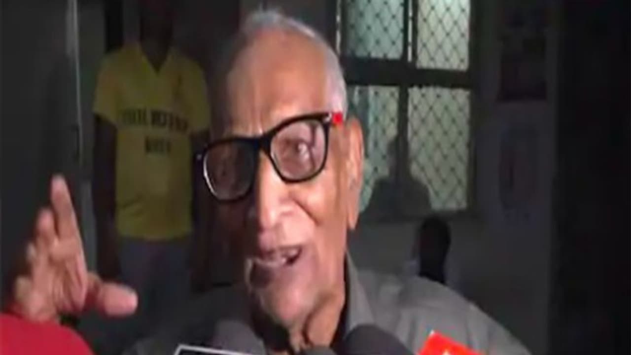 প্রয়াত লোকসভার স্পিকার ওম বিড়লার বাবা, আজ সকালে শেষকৃত্য প্রয়াত লোকসভার স্পিকার ওম বিড়লার বাবা, আজ সকালে শেষকৃত্য