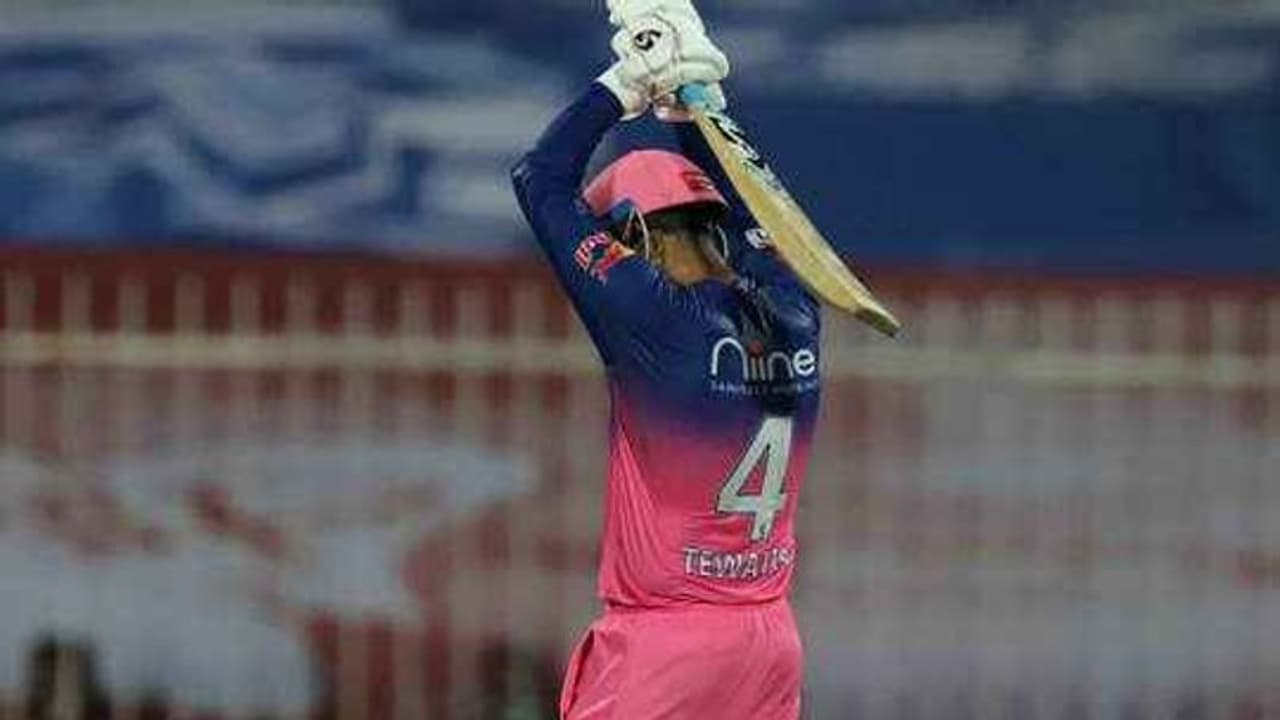 ദുബെ തിവാട്ടിയ രക്ഷയ്ക്കെത്തി; ആര്സിബിക്കെതിരെ രാജസ്ഥാന് മികച്ച സ്കോര് ദുബെ തിവാട്ടിയ രക്ഷയ്ക്കെത്തി; ആര്സിബിക്കെതിരെ രാജസ്ഥാന് മികച്ച സ്കോര്