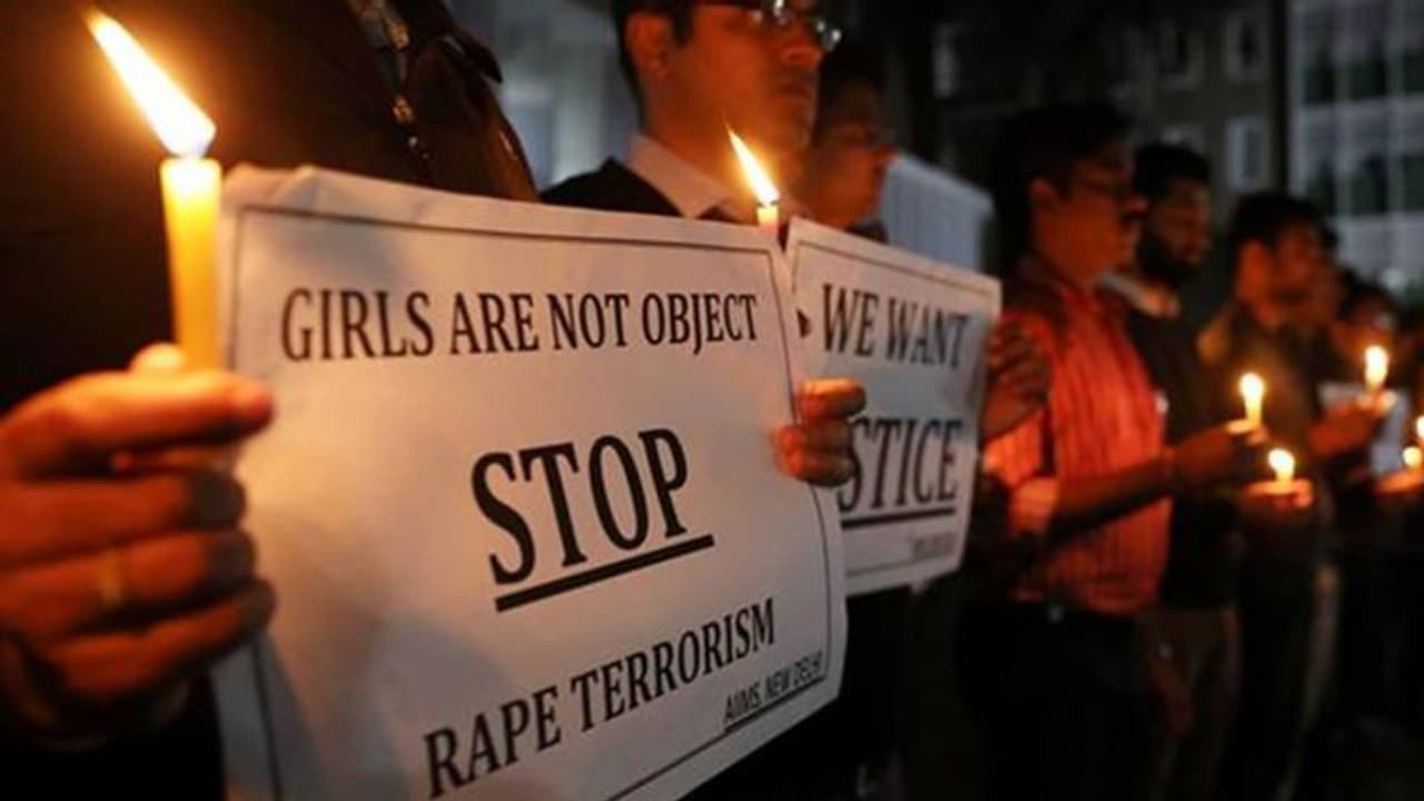 യുപിയില് വീണ്ടും ബലാത്സംഗം; ഇത്തവണ ഇരയായത് എട്ടുവയസ്സുകാരി യുപിയില് വീണ്ടും ബലാത്സംഗം; ഇത്തവണ ഇരയായത് എട്ടുവയസ്സുകാരി