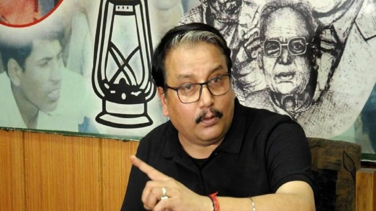 बिहार विधानसभा चुनाव: EVM नहीं बैलेट पेपर में धांधली से डरी है आरजेडी, EC में की ऐसी डिमांड बिहार विधानसभा चुनाव: EVM नहीं बैलेट पेपर में धांधली से डरी है आरजेडी, EC में की ऐसी डिमांड