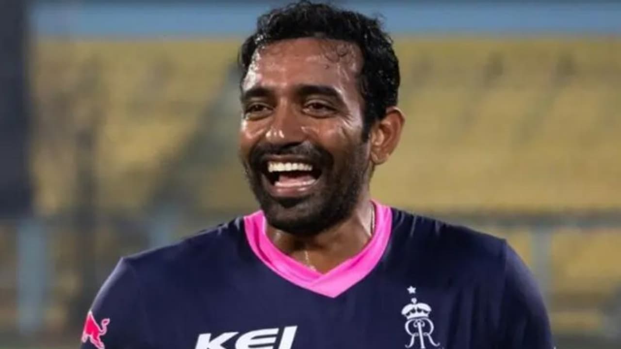 ಬೆಂಗಳೂರು: ಟೀಂ ಇಂಡಿಯಾದ ಮಾಜಿ ಆಟಗಾರ ರಾಬಿನ್ ಉತ್ತಪ್ಪ ಬಂಧನಕ್ಕೆ ವಾರಂಟ್! ಬೆಂಗಳೂರು: ಟೀಂ ಇಂಡಿಯಾದ ಮಾಜಿ ಆಟಗಾರ ರಾಬಿನ್ ಉತ್ತಪ್ಪ ಬಂಧನಕ್ಕೆ ವಾರಂಟ್!