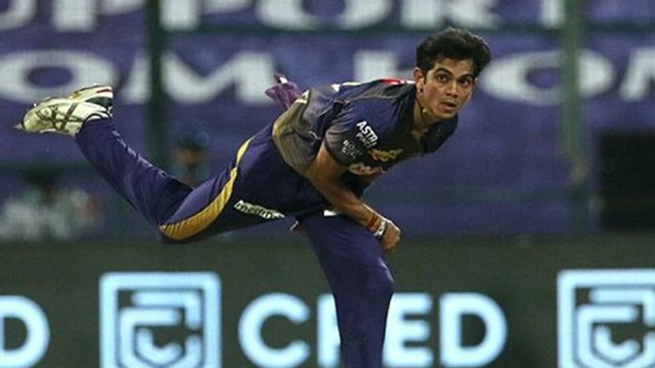 నాగర్కోటి యార్కర్ దెబ్బకి కిందపడిన దినేశ్ కార్తీక్... ఈ సీజన్ నుంచి మరో నటరాజన్ వస్తాడా... నాగర్కోటి యార్కర్ దెబ్బకి కిందపడిన దినేశ్ కార్తీక్... ఈ సీజన్ నుంచి మరో నటరాజన్ వస్తాడా...