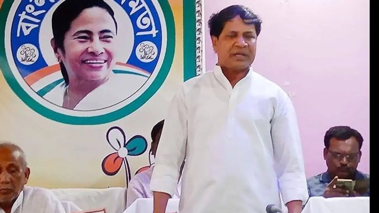 শোক প্রকাশ করে মুখ্য়মন্ত্রী জানতে পারলেন মন্ত্রী এখনও বেঁচে