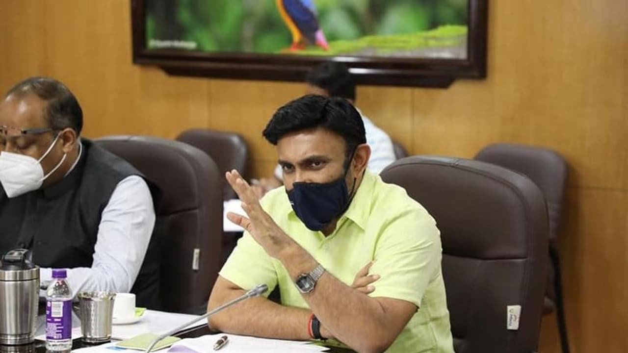 ರಾಜ್ಯದಲ್ಲಿ ಲಾಕ್ಡೌನ್ ಇಲ್ಲ, ಜನತಾ ಕರ್ಫ್ಯೂ ವಿಸ್ತರಣೆ ಸಾಧ್ಯತೆ: ಸುಧಾಕರ್! ರಾಜ್ಯದಲ್ಲಿ ಲಾಕ್ಡೌನ್ ಇಲ್ಲ, ಜನತಾ ಕರ್ಫ್ಯೂ ವಿಸ್ತರಣೆ ಸಾಧ್ಯತೆ: ಸುಧಾಕರ್!