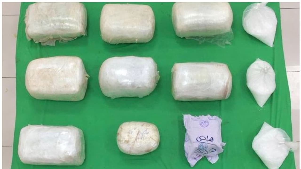 ഒമാനില് വന് മയക്കുമരുന്ന് വേട്ട; ഒരാള് അറസ്റ്റില് ഒമാനില് വന് മയക്കുമരുന്ന് വേട്ട; ഒരാള് അറസ്റ്റില്