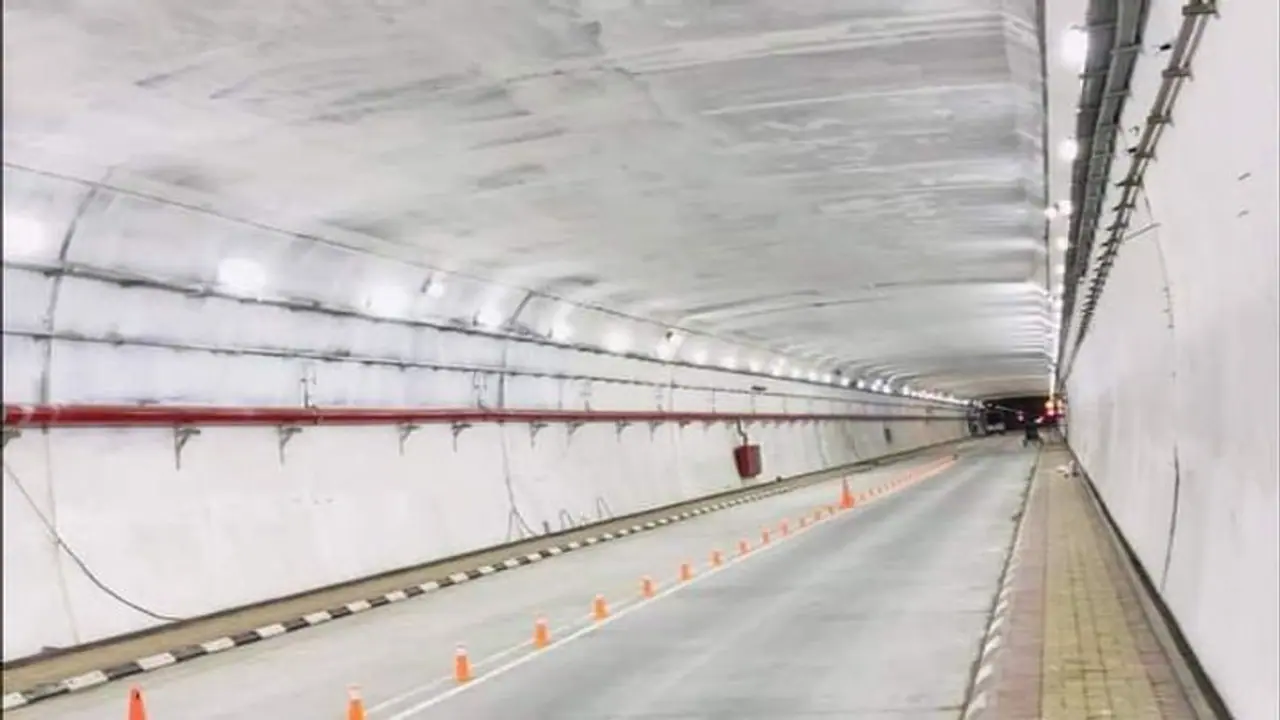 10000 ಅಡಿ ಎತ್ತರದಲ್ಲಿರುವ ವಿಶ್ವದ ಉದ್ದದ ಸುರಂಗ ಇಂದು ಅರ್ಪಣೆ! 10000 ಅಡಿ ಎತ್ತರದಲ್ಲಿರುವ ವಿಶ್ವದ ಉದ್ದದ ಸುರಂಗ ಇಂದು ಅರ್ಪಣೆ!