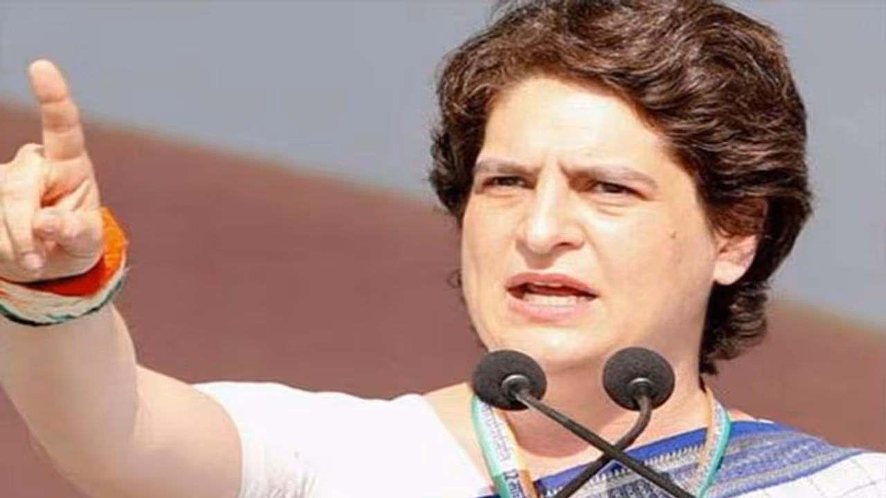 Uttar Pradesh: ಮಹಿಳಾ ಮತದಾರರೇ ಟಾರ್ಗೆಟ್, ಪಕ್ಷ ಪುನಶ್ಚೇತನಕ್ಕೆ ಪ್ರಿಯಾಂಕ ಕಸರತ್ತು Uttar Pradesh: ಮಹಿಳಾ ಮತದಾರರೇ ಟಾರ್ಗೆಟ್, ಪಕ್ಷ ಪುನಶ್ಚೇತನಕ್ಕೆ ಪ್ರಿಯಾಂಕ ಕಸರತ್ತು