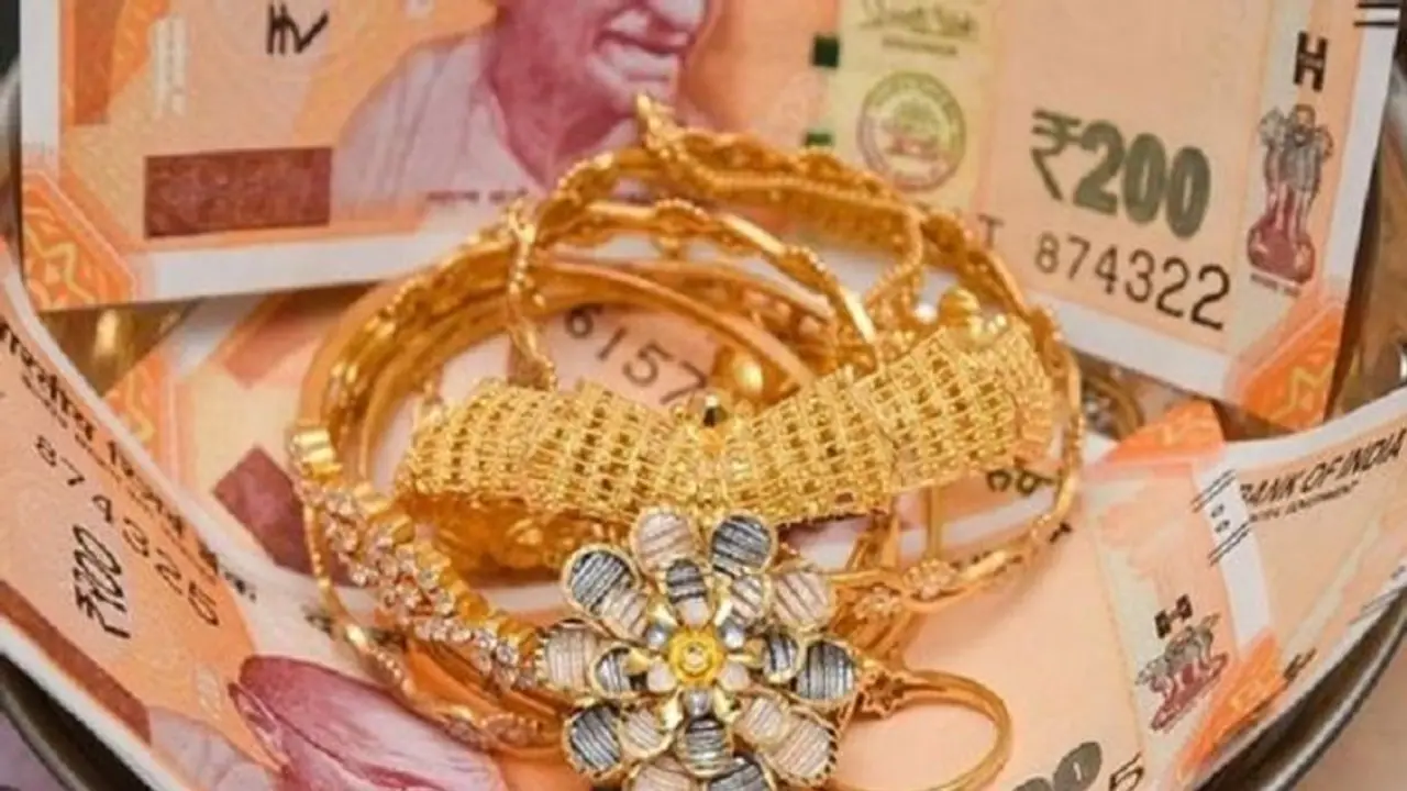 ನವಮಿಯಂದು ಬಿತ್ತು ಚಿನ್ನದ ದರದ ಓಟಕ್ಕೆ ಬ್ರೇಕ್, ಬೆಳ್ಳಿ ಬೆಲೆಯೂ ತಟಸ್ಥ! ನವಮಿಯಂದು ಬಿತ್ತು ಚಿನ್ನದ ದರದ ಓಟಕ್ಕೆ ಬ್ರೇಕ್, ಬೆಳ್ಳಿ ಬೆಲೆಯೂ ತಟಸ್ಥ!