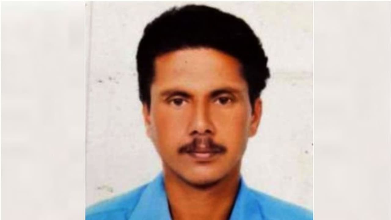 ജോലിക്കിടെ കുഴഞ്ഞുവീണ് പ്രവാസി മലയാളി മരിച്ചു ജോലിക്കിടെ കുഴഞ്ഞുവീണ് പ്രവാസി മലയാളി മരിച്ചു